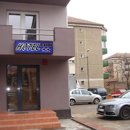 Hostel Lan Gran Varadino Esterno foto