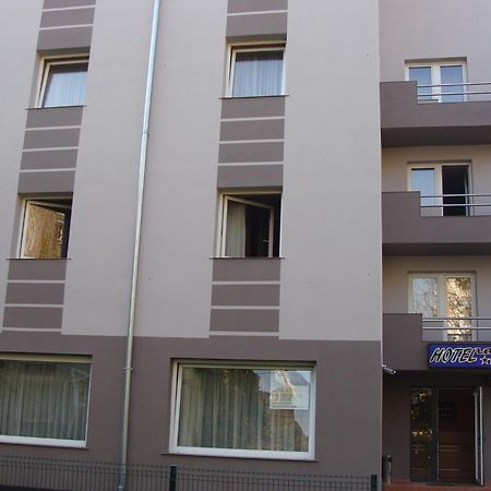 Hostel Lan Gran Varadino Esterno foto
